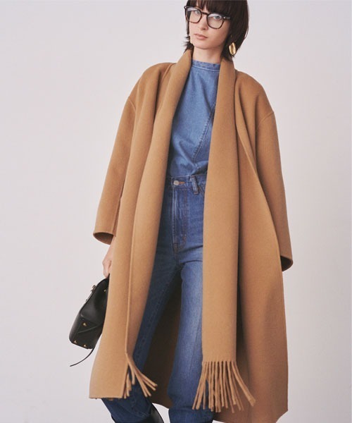 Mila Owen（ミラオーウェン）の「フリンジストール付接結ロングコート