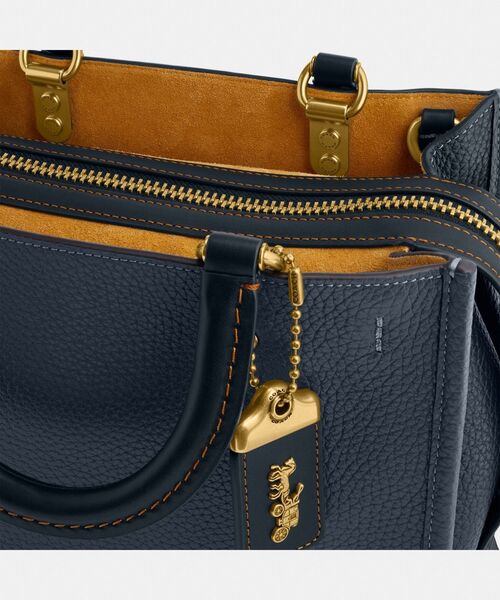 COACH（コーチ）の「ローグ 25・リジェネラティブ レザー（ショルダー