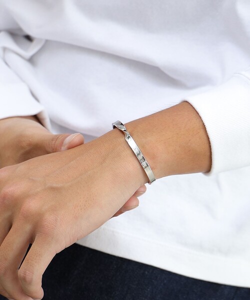 ワンツイスト バングル（ブレスレット）｜BEAMS HEART（ビームスハート