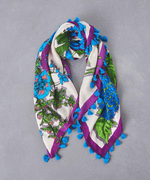 manipuri（マニプリ）の「＜manipuri（マニプリ）＞ポンポン ストール