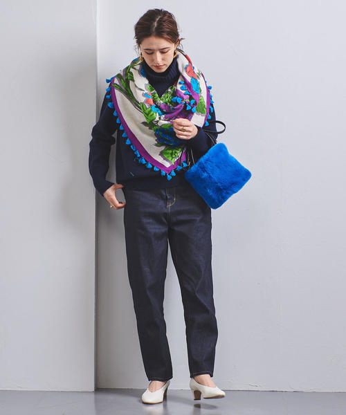 manipuri（マニプリ）の「＜manipuri（マニプリ）＞ポンポン ストール