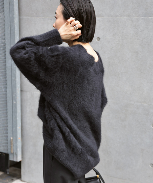 AP STUDIO（エーピーストゥディオ）の「フォックスカシミヤVネックプル