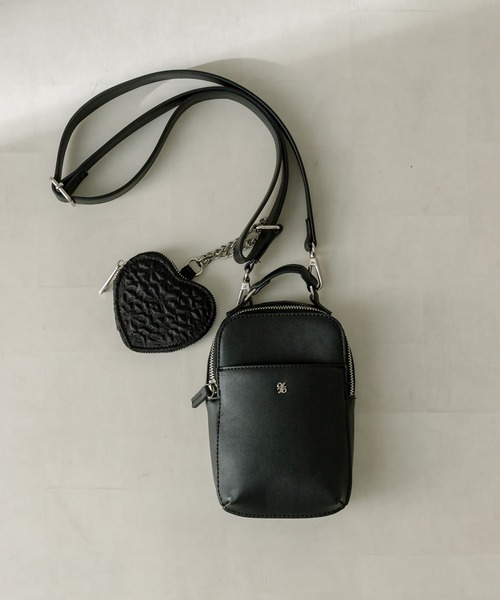 OLIVE des OLIVE（オリーブデオリーブ）の「ハートポーチ付スマホ