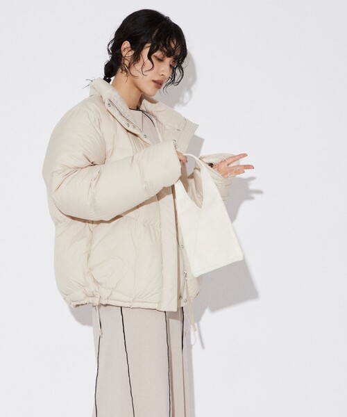 FIRST DOWN（ファーストダウン）の「FIRST DOWN × Firsthand