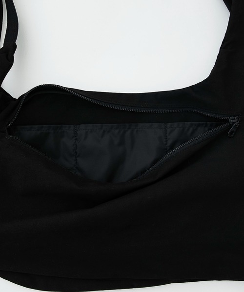 yorozu（ヨロズ）の「EX.変形Wタスキショルダー（ショルダーバッグ