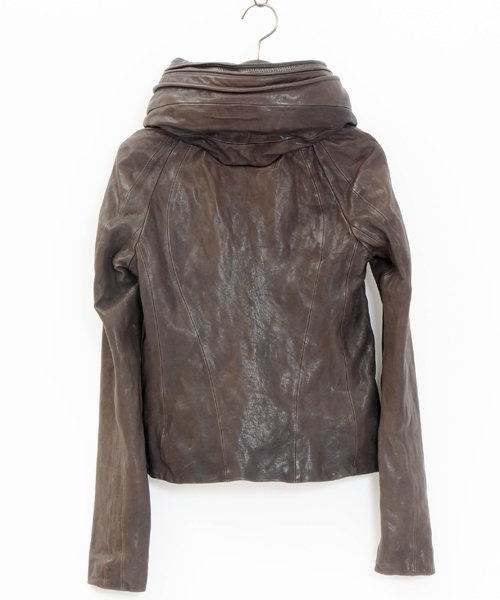 goa（ゴア）の「ｺﾞｰﾄﾚｻﾞｰﾋﾞｯｸﾌｰﾄﾞｼﾞｬｹｯﾄ（ライダースジャケット）」 - WEAR