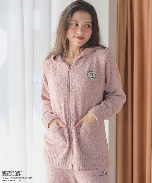 PEANUTS（ピーナッツ）の「【ピーナッツ/PEANUTS】スヌーピー刺繍