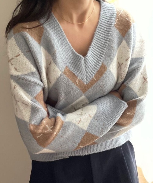 セール】Vネック アーガイル柄 ショート丈 ニット（ニット/セーター
