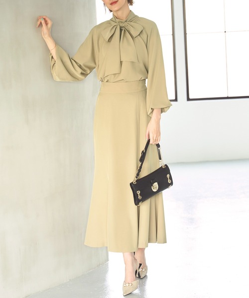 ボリュームスリーブボウタイブラウス＆マーメイドスカートセットアップ