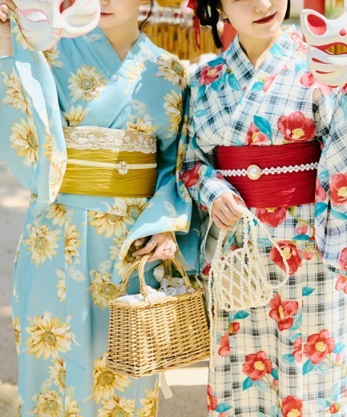 kutir（クティール）の「【クティールとレトロ】2wayレトロ浴衣セット