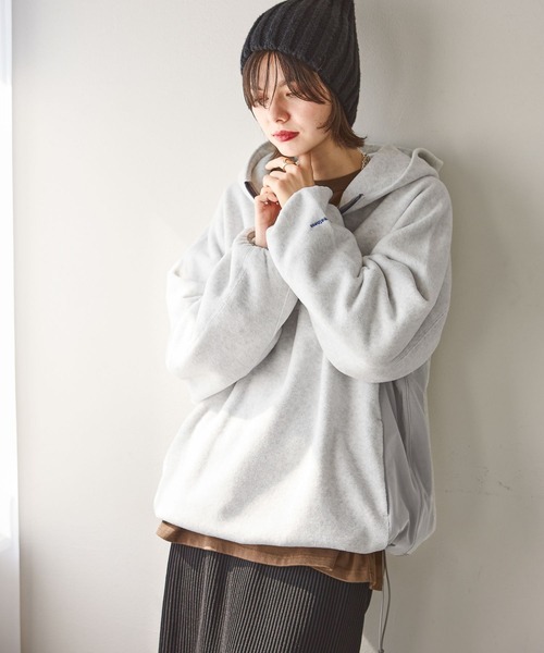 niko and（ニコアンド）の「ソフトフリース切り替えZIPパーカー