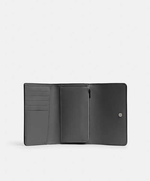 COACH（コーチ）の「エッセンシャル ミディアム フラップ ウォレット