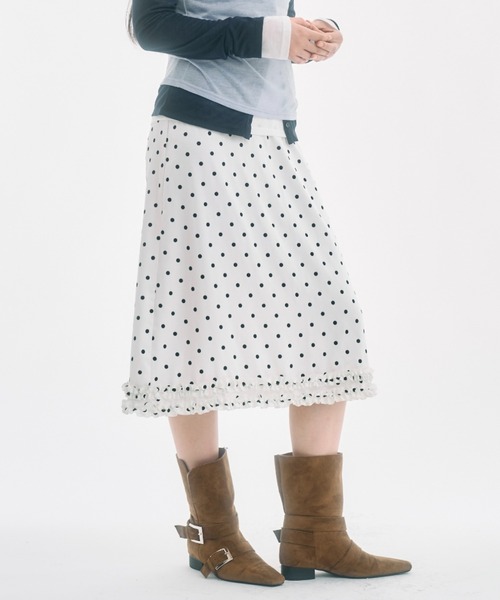 FEKETE（フェケテ）の「polka dot frill midi skirt / ドットフリル