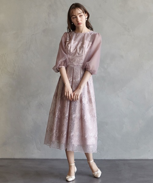 AIMER（エメ）の「オーガンジーフラワー刺繍ボリュームスリーブ