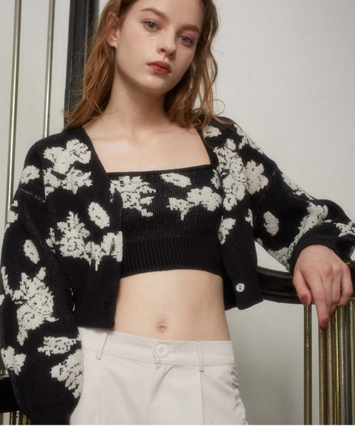 archives（アルシーヴ）の「ラメベロア花柄JQニットCDアンサンブル