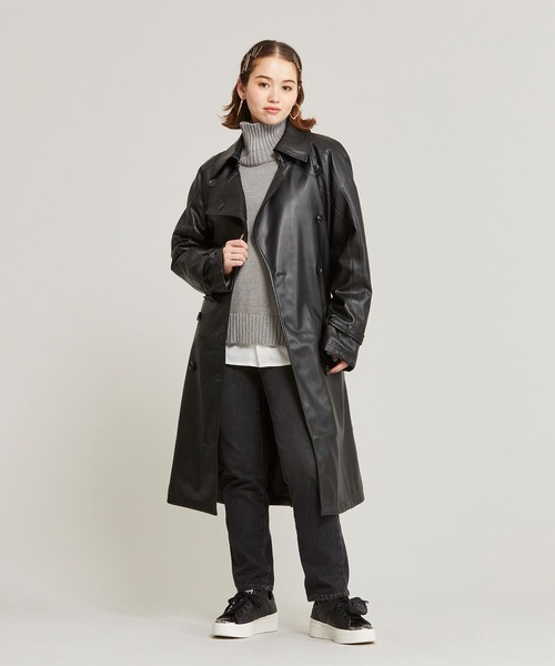 adidas（アディダス）の「フェイクレザー トレンチコート / アディダス