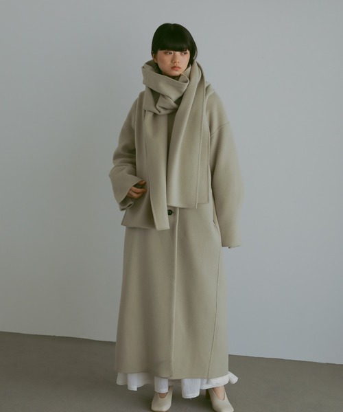 CASA FLINE（カーサフライン）の「ストール付きダブルブレストロング