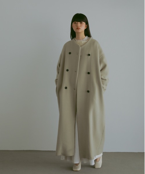 CASA FLINE（カーサフライン）の「ストール付きダブルブレストロング