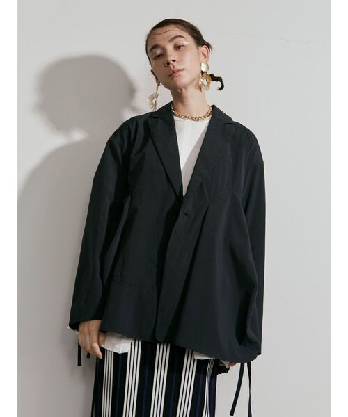 UN3D.（アンスリード）の「ウェーブラインシャツジャケット