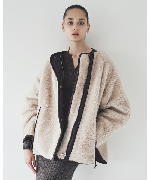 CASA FLINE（カーサフライン）の「ウールボアx再生ポリエステル