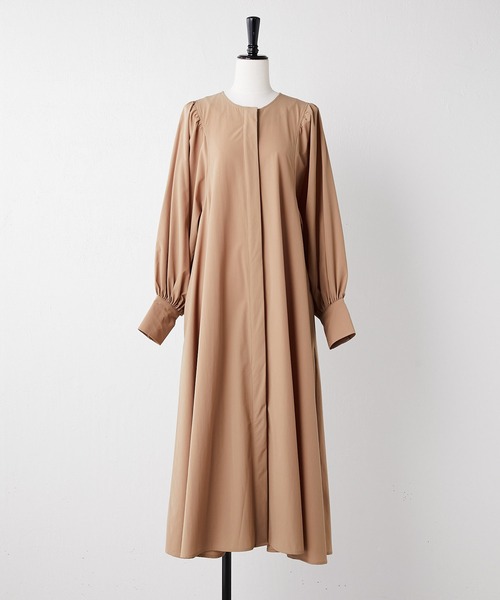 SUM1 STYLE（スミ スタイル）】馬刺繍ワンピースコート（ワンピース