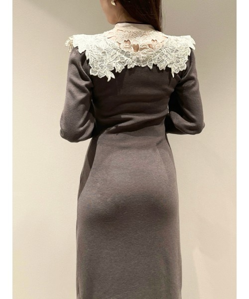 SNIDEL（スナイデル）の「エンブロイダリーカラードッキングワンピース