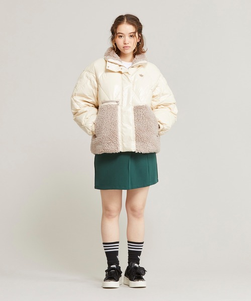 adidas（アディダス）の「ダウン シェルパミックス ジャケット