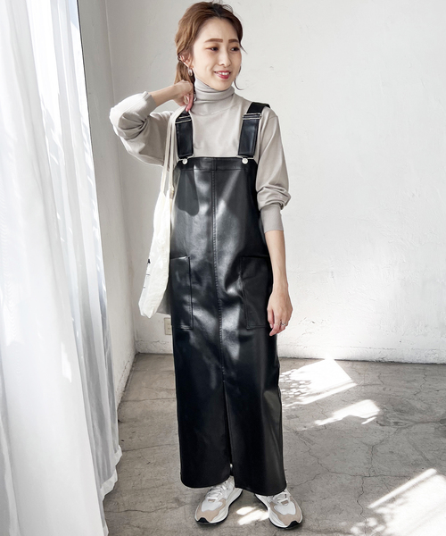 Spick & Span（スピックアンドスパン）の「フェイクレザーワンピース