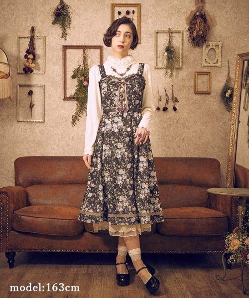 axes femme（アクシーズファム）の「ロマンティックローズ柄ジャンパー