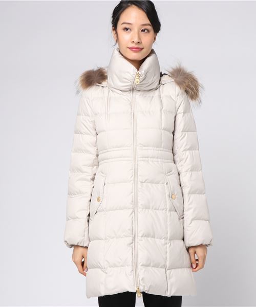 BLUE LABEL CRESTBRIDGE（ブルーレーベルクレストブリッジ）の