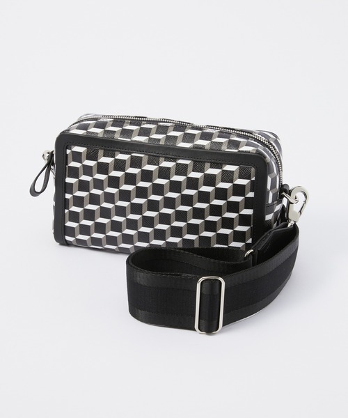 PIERRE HARDY（ピエールアルディ）の「PIERRE HARDY CAMERA BAG MAX