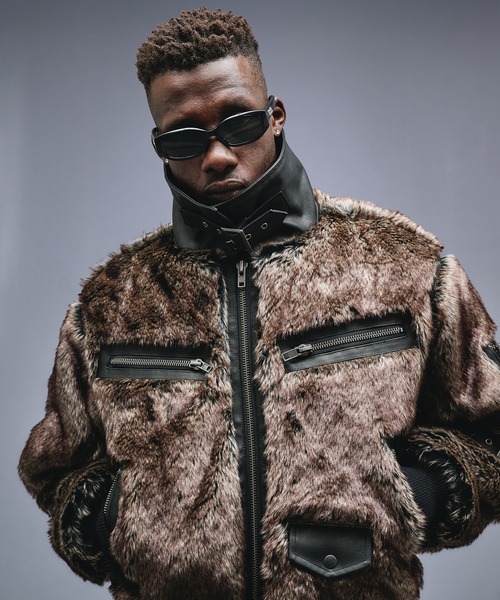 ANDER HUNK（アンダーハンク）の「Switch Design Faux Fur Flight