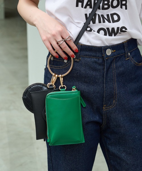 COLONY 2139（コロニートゥーワンスリーナイン）の「3連ショルダー