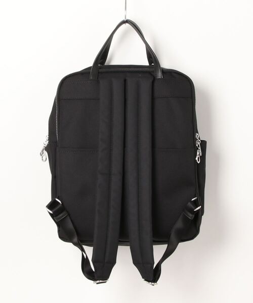 ANNA SUI（アナスイ）の「パーク リュック（PCケース付き）（バック