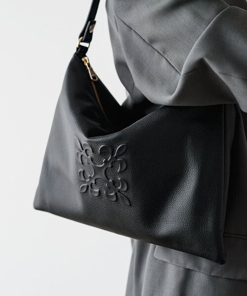 本革・370g］ソフトレザーショルダーバッグ(CE-1547)（ショルダー