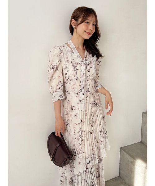 セール】Sustainableプリーツプリントワンピース（ワンピース