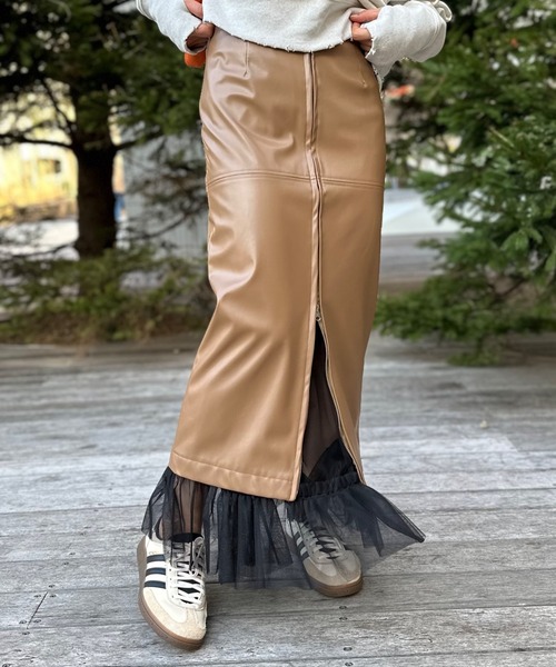 セール】フェイクレザーフロントZIPスカート（スカート）｜mi via loca