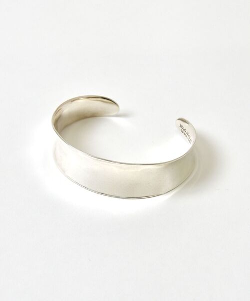 XOLO（ショロ）の「XOLO: CONCAVE FORM BANGLE（バングル/リストバンド