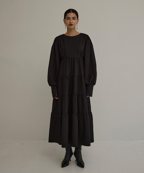 Tuck Tiered Dress（ワンピース）｜MIELI INVARIANT（ミエリイン