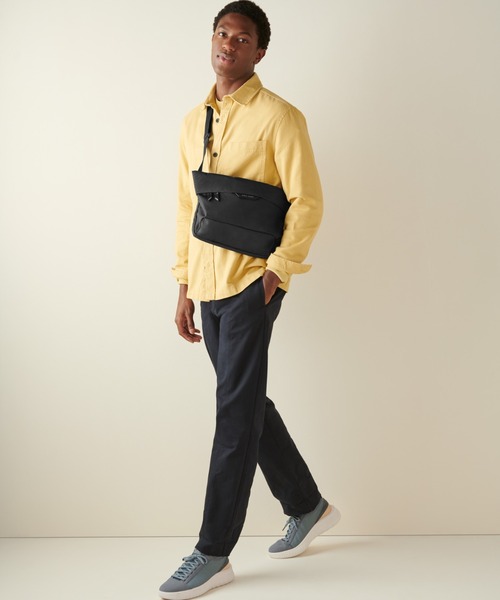 COLE HAAN（コールハーン）の「セントラル スリングバッグ mens