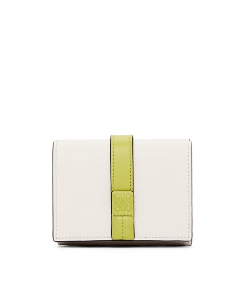 LOEWE（ロエベ）の「トライフォールド ウォレット (ソフトグレイン