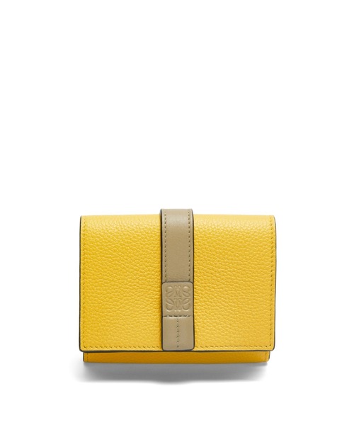 LOEWE（ロエベ）の「トライフォールド ウォレット (ソフトグレイン