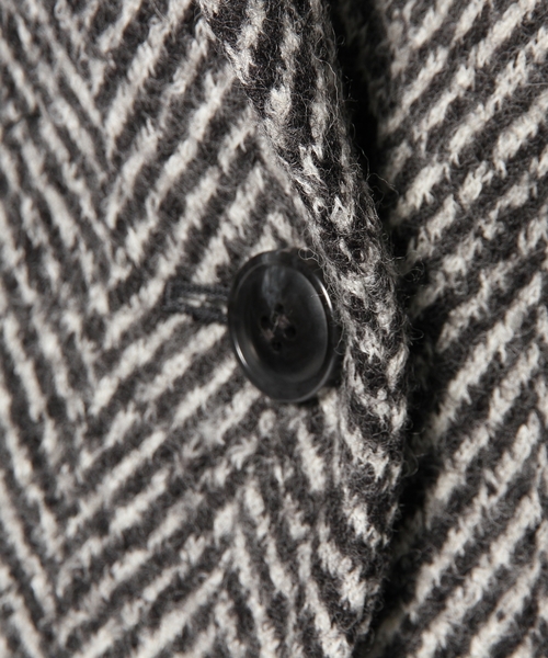 23区（ニジュウサンク）の「ツィーディヘリンボーン コート