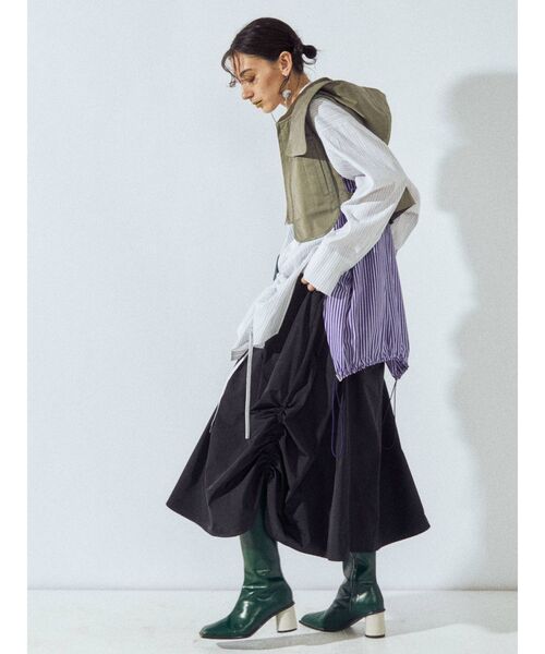 UN3D.（アンスリード）の「サイドギャザーボリュームスカート
