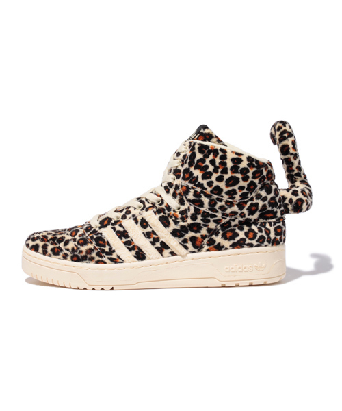 adidas（アディダス）の「adidas JS LEOPARD ジェレミースコット