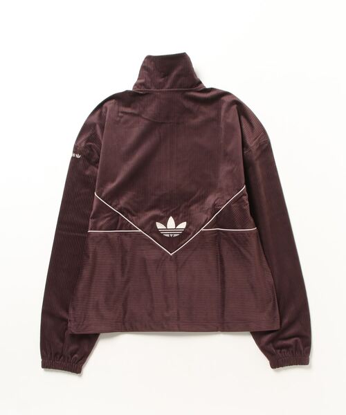adidas（アディダス）の「アディカラー シーズナル コーデュロイ
