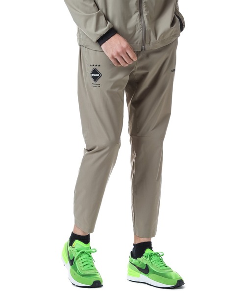 F.C.Real Bristol（エフシーレアルブリストル）の「STRETCH LIGHT