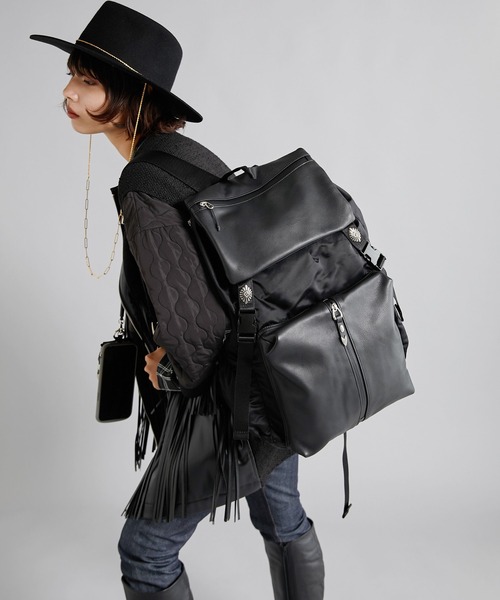 ear PAPILLONNER（イアパピヨネ）の「【BURLAP OUTFITTER×ear】メタル