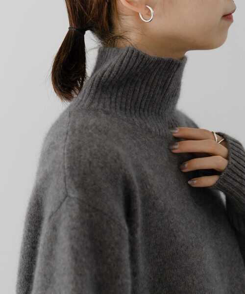 URBAN RESEARCH（アーバンリサーチ）の「Fox混クロップドタートル