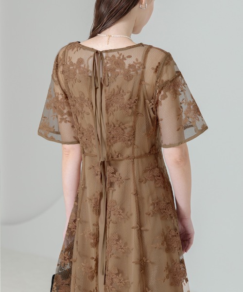 Leja（レジャ）の「【LEJA】花柄後ろリボン半袖キャミワンピース